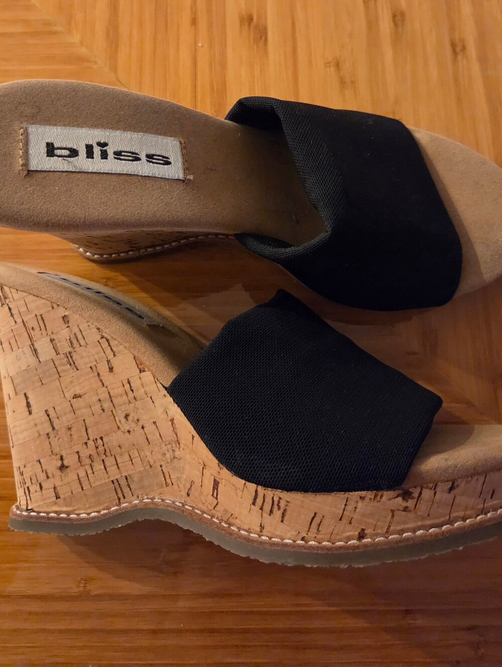 Y2K STYLE Bliss Black Wide-Band Slide Mules